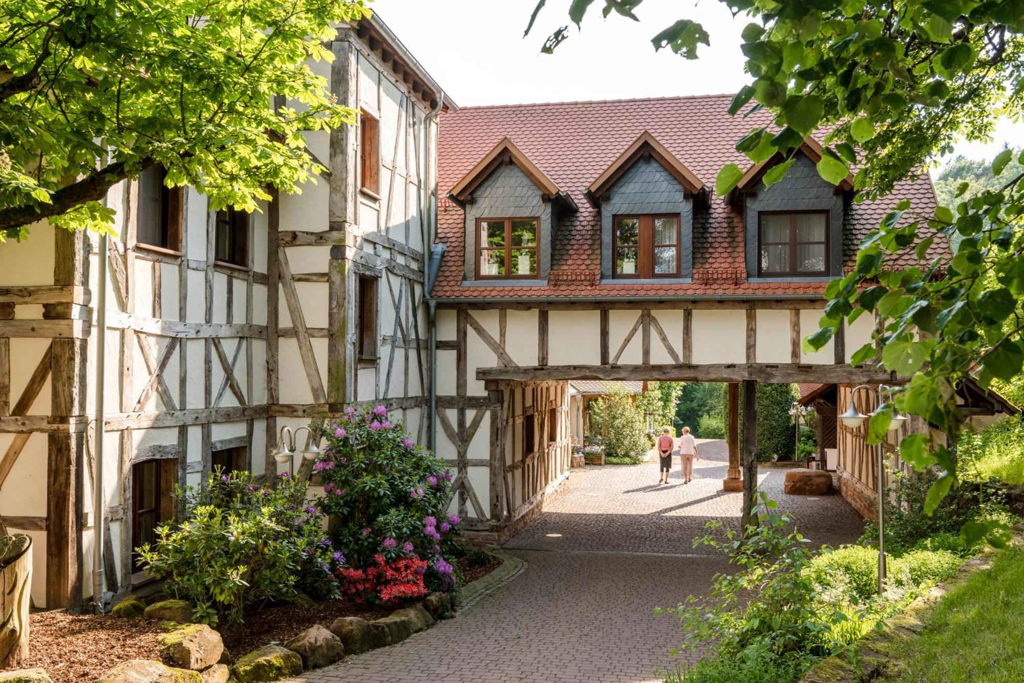 Landhotel Heimathenhof Heimbuchenthal Exterior foto